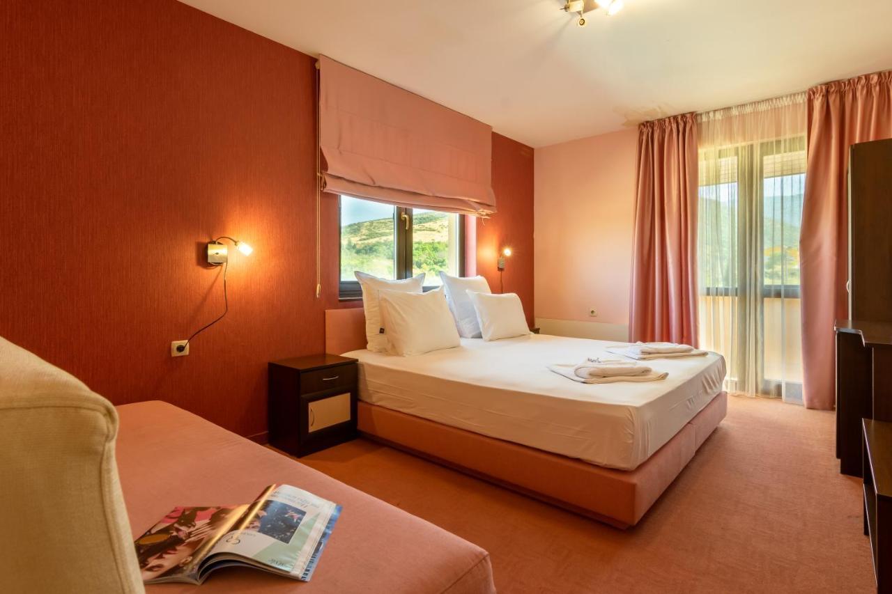 Saint George Mountain Residence Belashtitsa Bagian luar foto