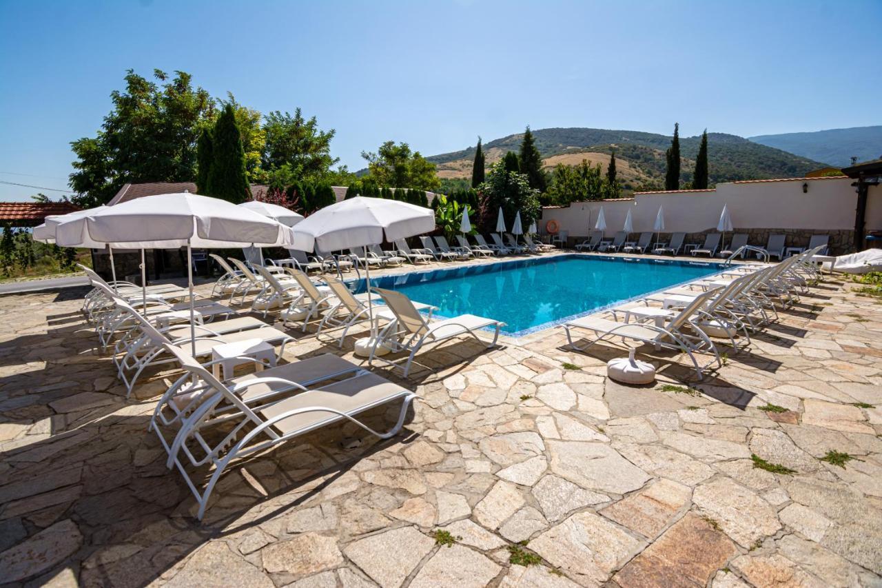 Saint George Mountain Residence Belashtitsa Bagian luar foto