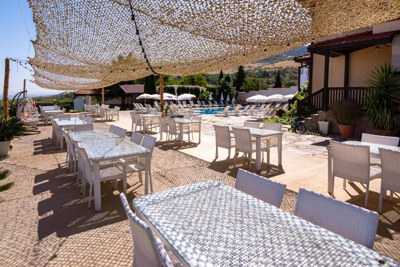 Saint George Mountain Residence Belashtitsa Bagian luar foto